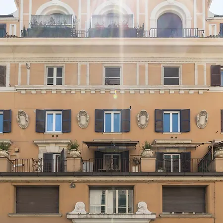 Guest Roma House